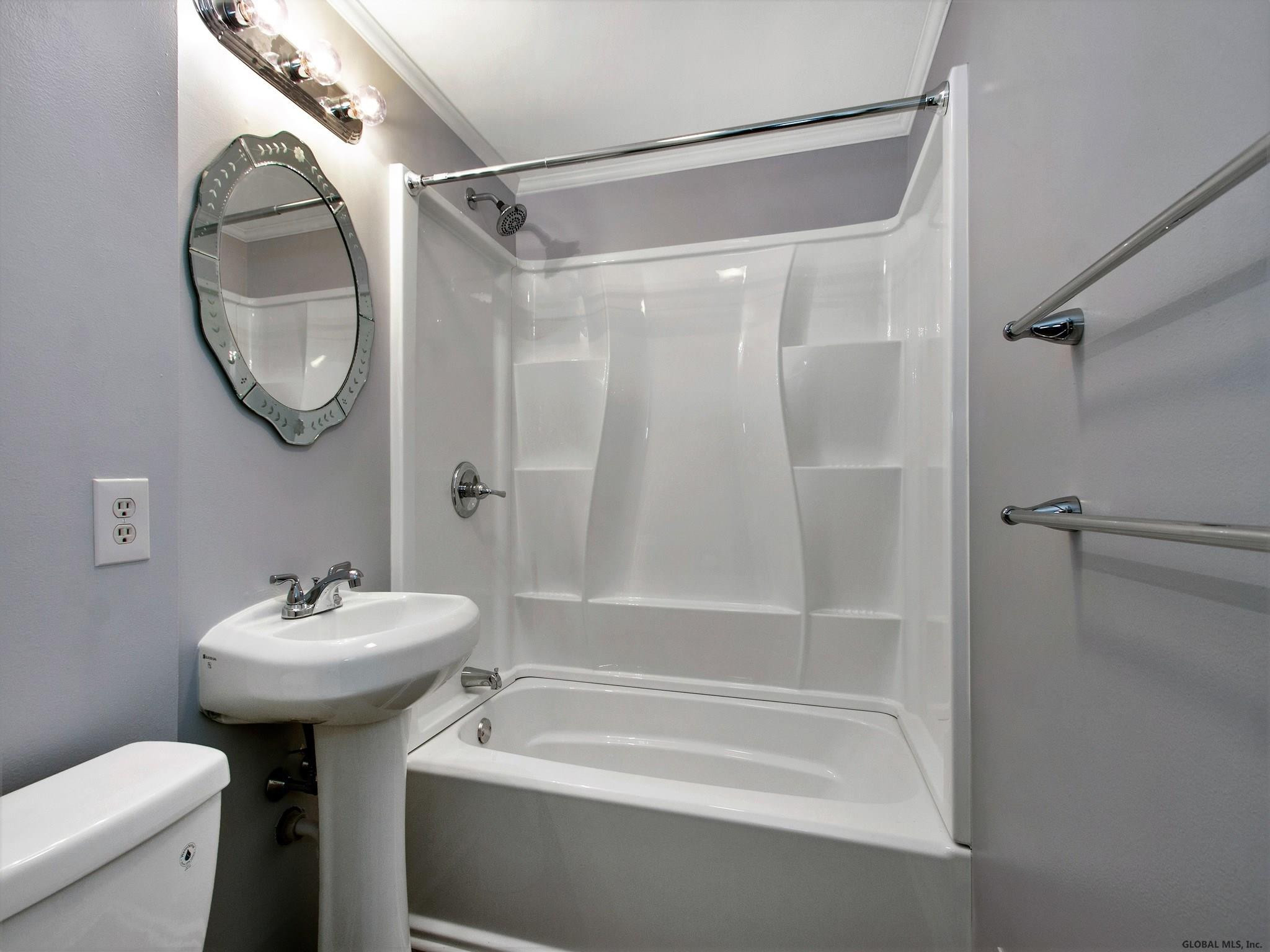 2013 Hoover Road Niskayuna, NY 12309 - Photo 15 of 27 Photo 15