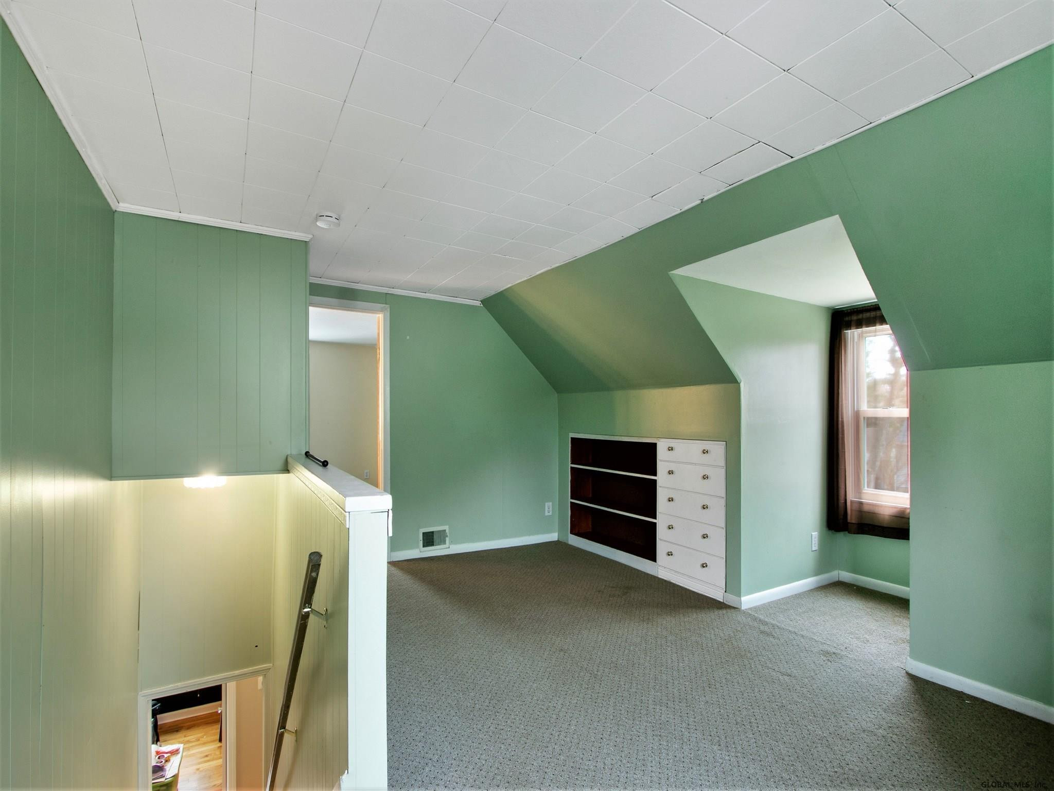 2013 Hoover Road Niskayuna, NY 12309 - Photo 16 of 27 Photo 16