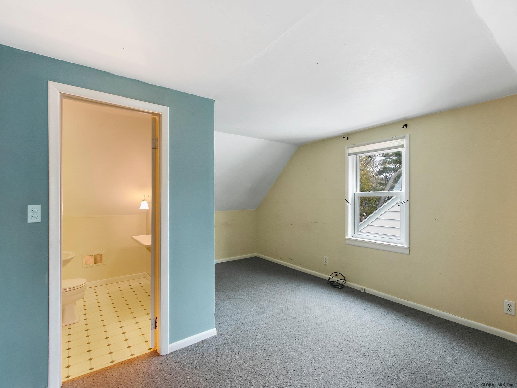 2013 Hoover Road Niskayuna, NY 12309 - Photo 21 of 27 Photo 21
