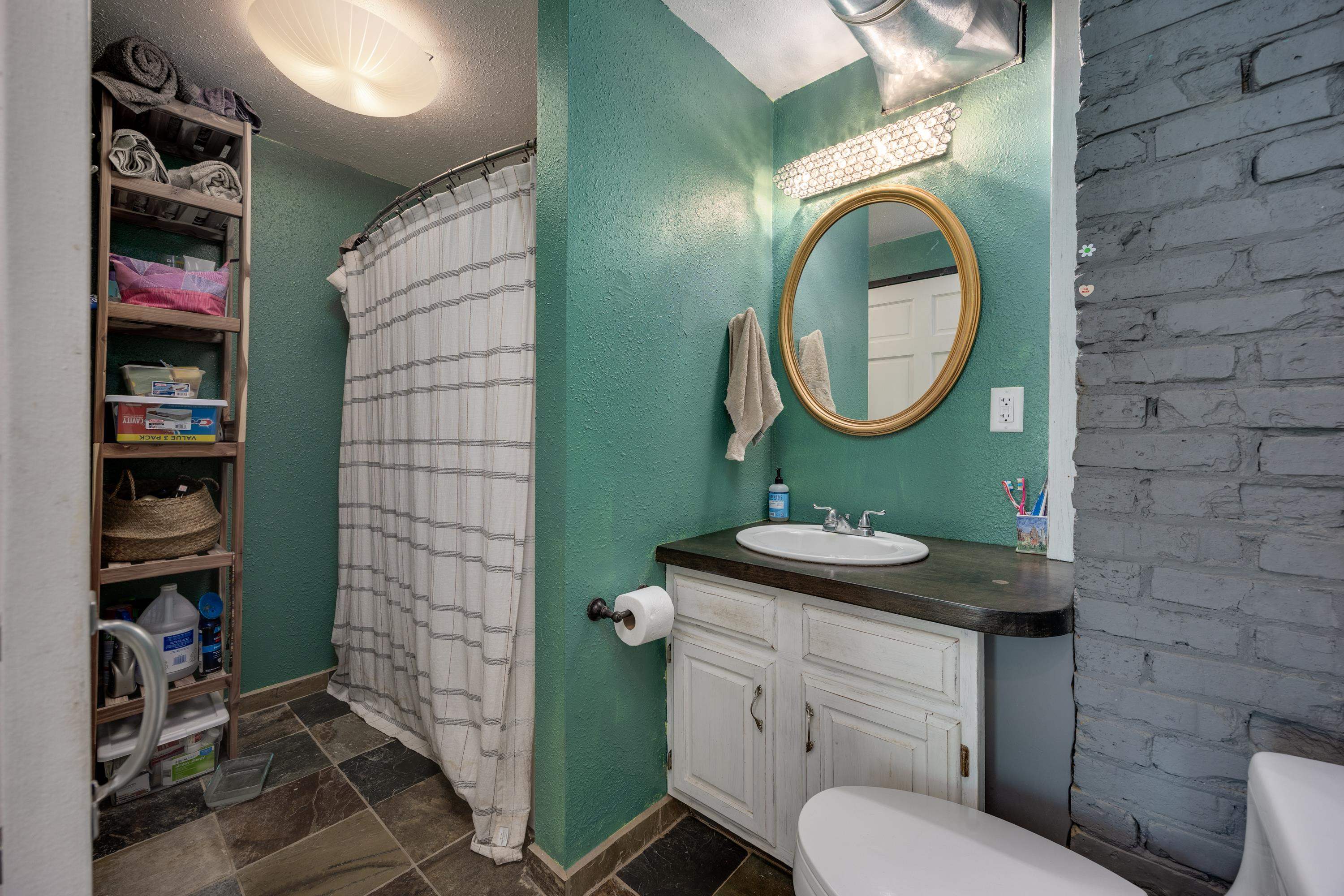 4521 Camden Road Madison, WI 53716 - Photo 15 of 27