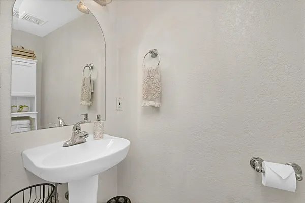 $540,000 | 682 Sycamore Avenue, Claremont, CA 91711