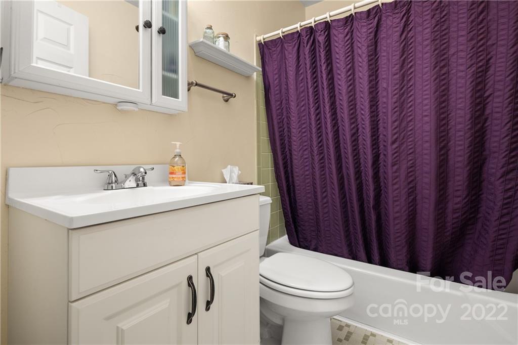13 Hillview Road Asheville, NC 28805 - Photo 14 of 20 Gallery Image 14