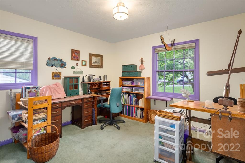 13 Hillview Road Asheville, NC 28805 - Photo 15 of 20 Gallery Image 15