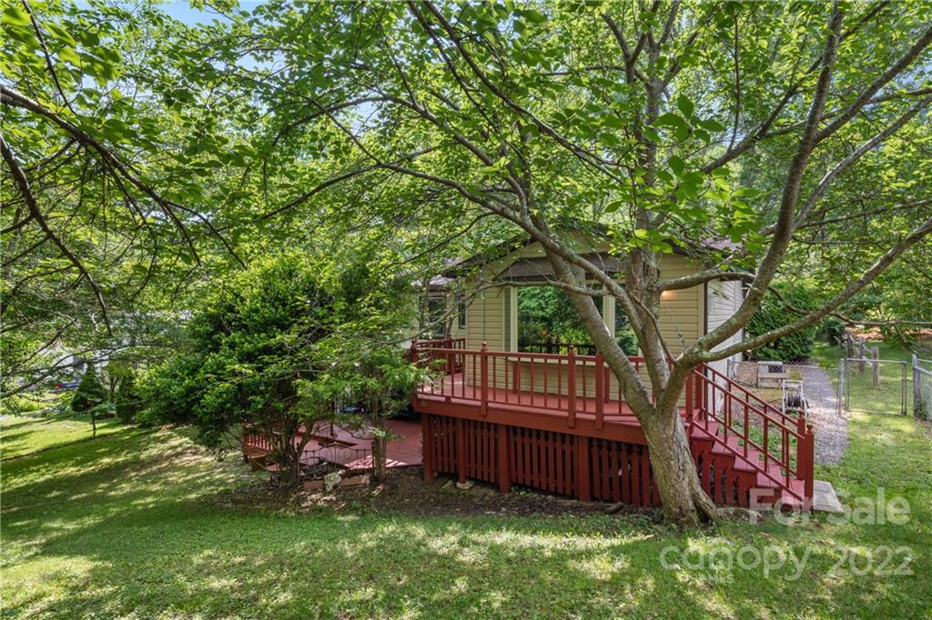13 Hillview Road Asheville, NC 28805 - Photo 19 of 20 Gallery Image 19
