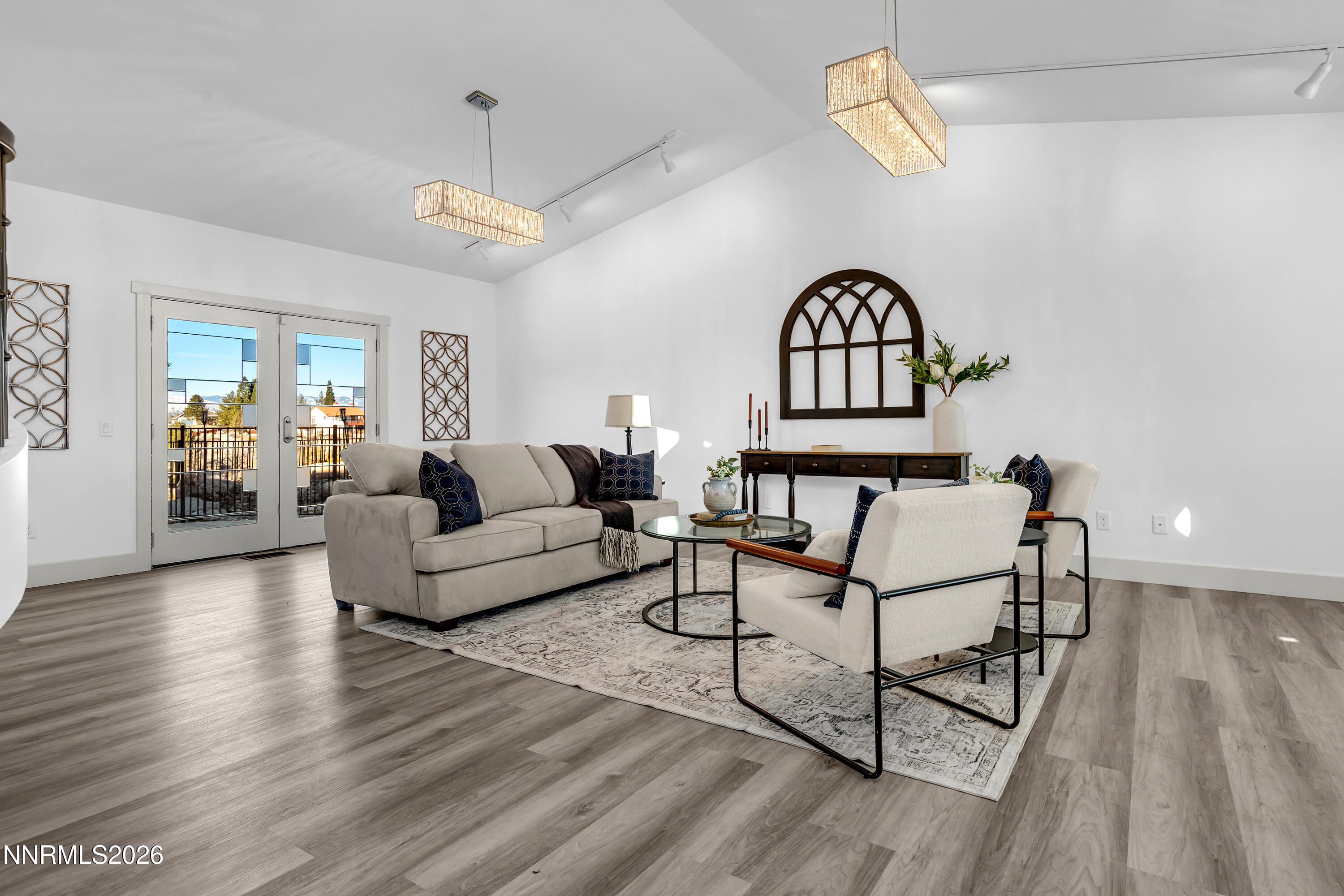 3475 Meridian Lane Reno, NV 89509 - Photo 9 of 46 Living area 1