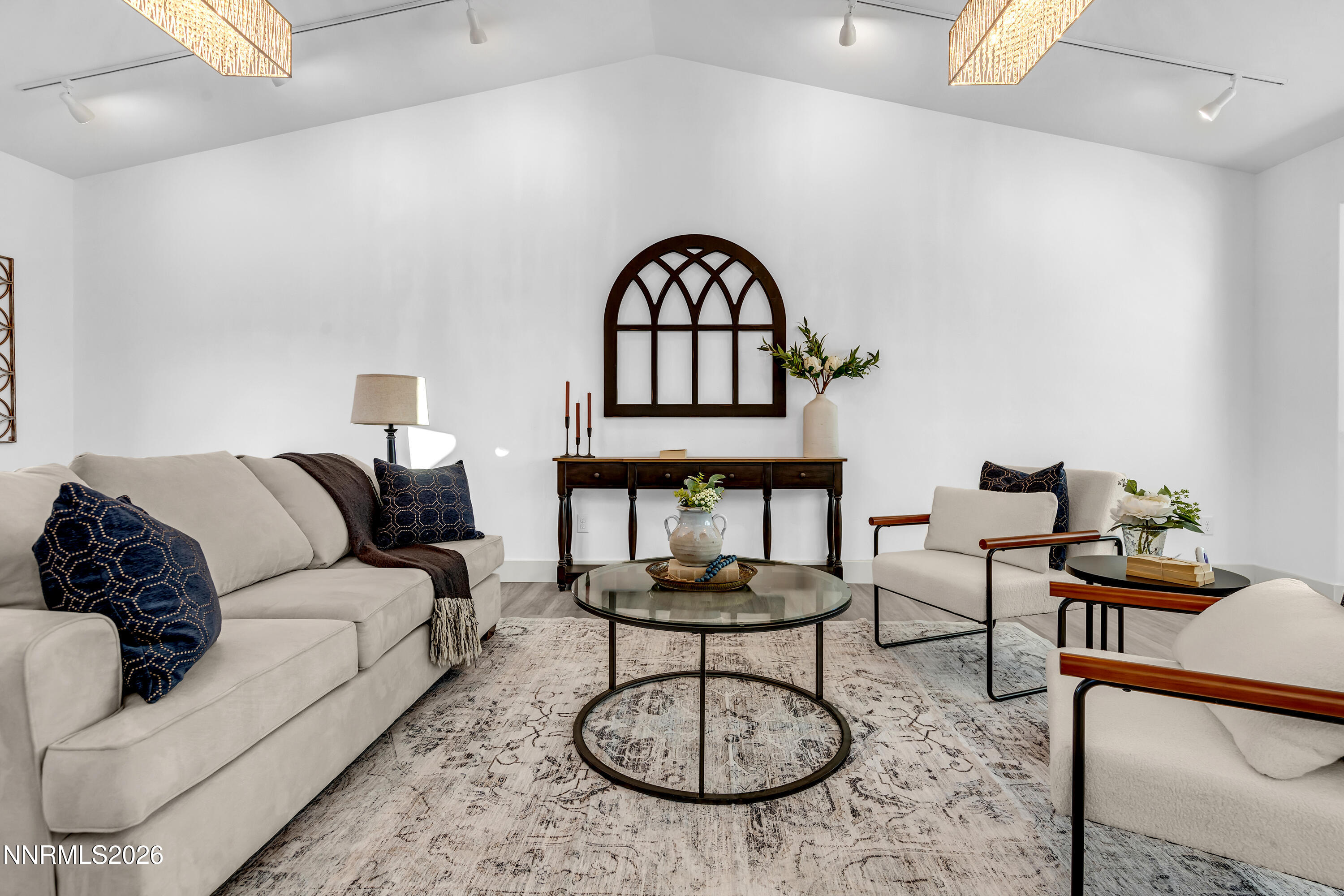 3475 Meridian Lane Reno, NV 89509 - Photo 10 of 46 Living area 2