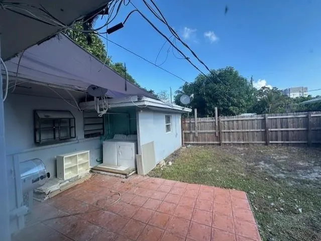 $3,495 | 224 Northeast 18th Avenue, Pompano Beach, FL 33060