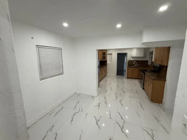 $3,495 | 224 Northeast 18th Avenue, Pompano Beach, FL 33060