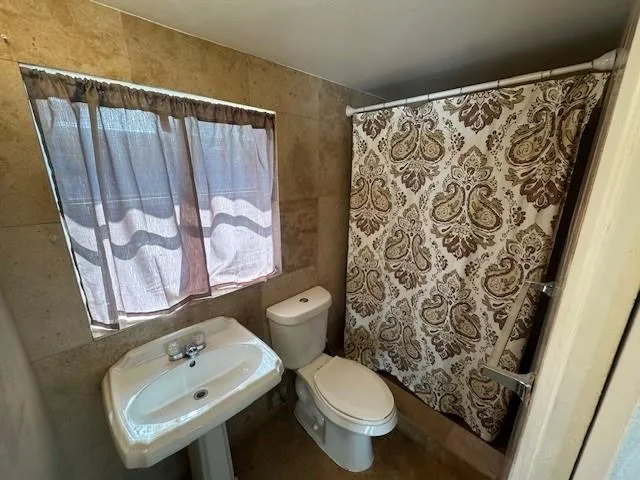 $3,495 | 224 Northeast 18th Avenue, Pompano Beach, FL 33060