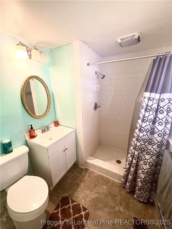 6566 Bend Of River Road Dunn, NC 28334 - Photo 9 of 20 Bathroom