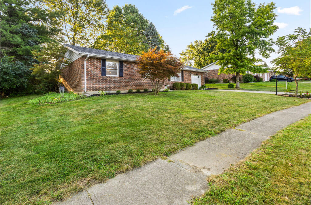 5307 Richmoor Road Springfield, OH 45503 - Photo 3 of 25