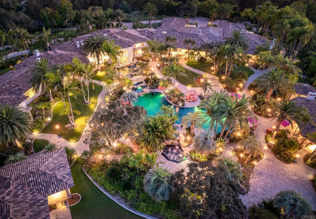 6424 La Valle Plateada Rancho Santa Fe, CA 92067 - Photo 3 of 21 a view of swimming pool