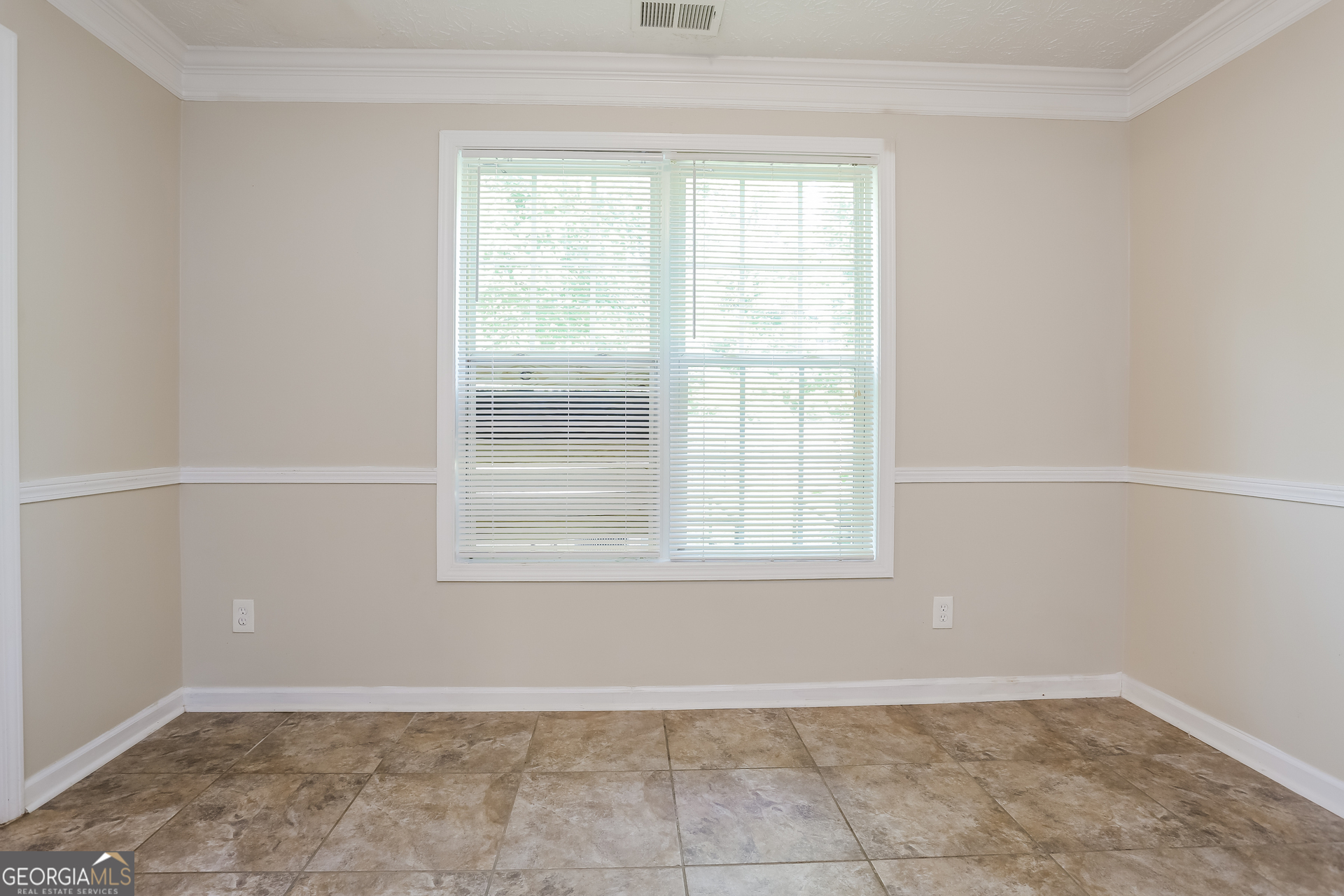 3909 Riverside Parkway Decatur, GA 30034 - Photo 4 of 17