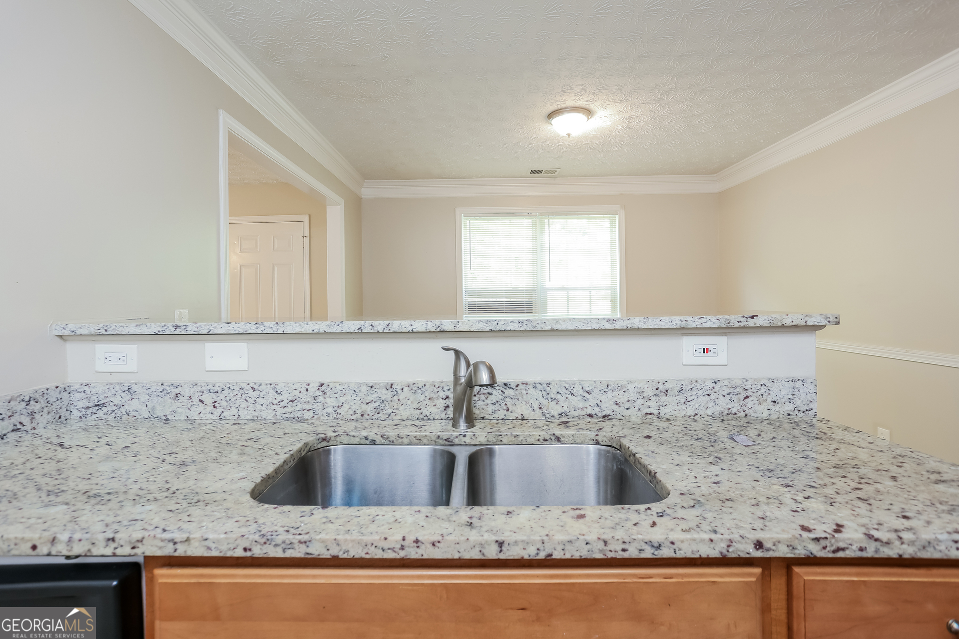 3909 Riverside Parkway Decatur, GA 30034 - Photo 5 of 17