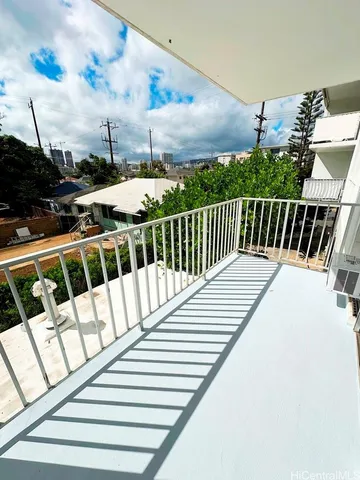 $1,995 | 2015 Lime Street, Unit 203, Honolulu, HI 96826