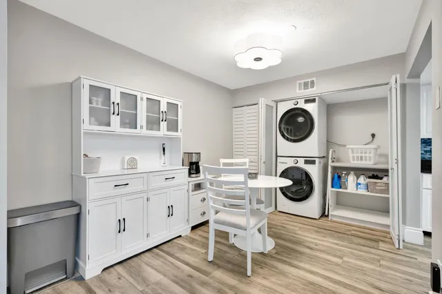 $499,900 | 6630 Villa Sonrisa Drive, Unit 721, Boca Raton, FL 33433