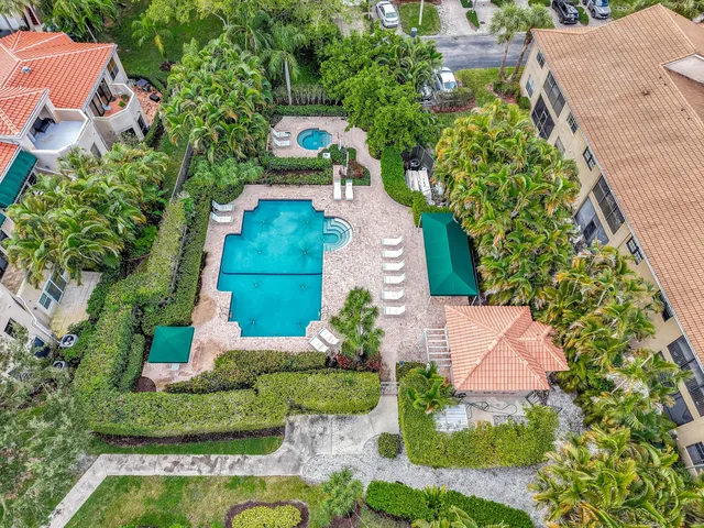 $499,900 | 6630 Villa Sonrisa Drive, Unit 721, Boca Raton, FL 33433