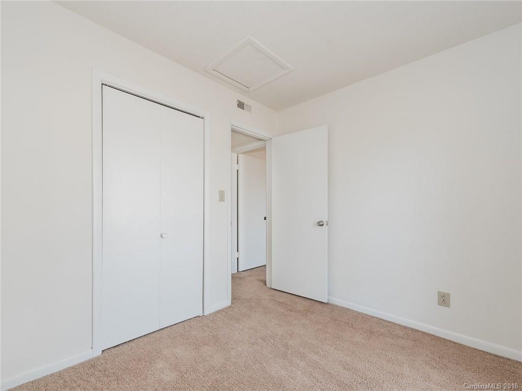 6414 Pineburr Road Charlotte, NC 28211 - Photo 16 of 25