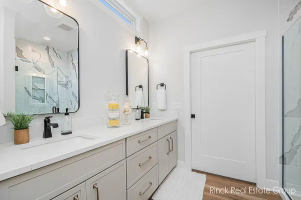 $708,490 | 3370 Ravinewood Court, Unit 19, Jenison, MI 49428