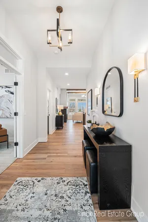 $708,490 | 3370 Ravinewood Court, Unit 19, Jenison, MI 49428