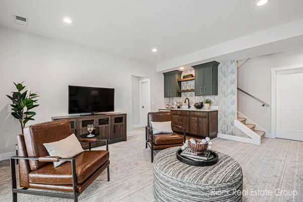 $708,490 | 3370 Ravinewood Court, Unit 19, Jenison, MI 49428