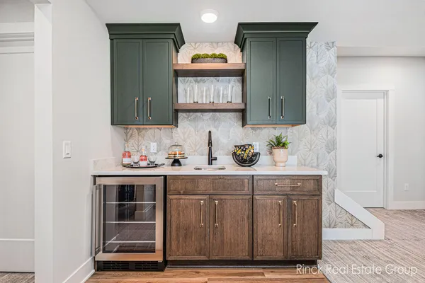 $708,490 | 3370 Ravinewood Court, Unit 19, Jenison, MI 49428