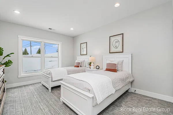 $708,490 | 3370 Ravinewood Court, Unit 19, Jenison, MI 49428