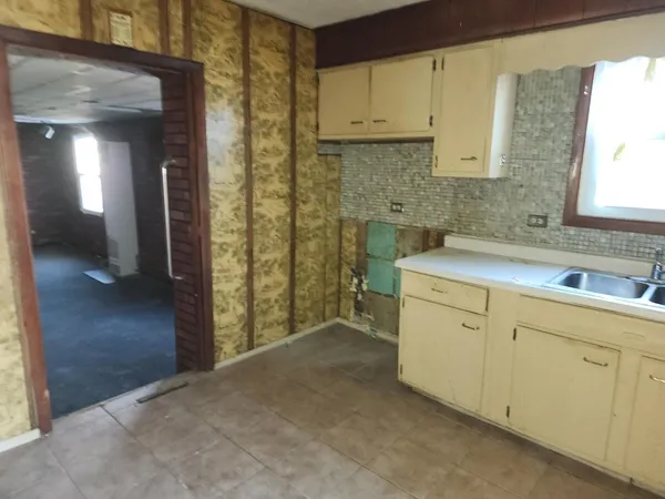 $159,900 | 11538 South Laflin Street, Chicago, IL 60643