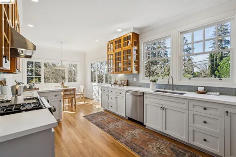 $1,650,000 | 301 El Cerrito Avenue, Piedmont, CA 94611