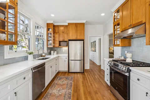 $1,650,000 | 301 El Cerrito Avenue, Piedmont, CA 94611