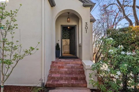 $1,650,000 | 301 El Cerrito Avenue, Piedmont, CA 94611