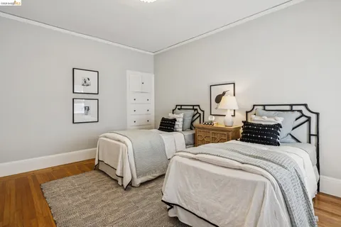 $1,650,000 | 301 El Cerrito Avenue, Piedmont, CA 94611