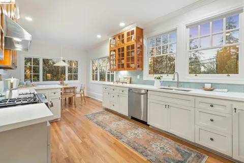 $1,650,000 | 301 El Cerrito Avenue, Piedmont, CA 94611