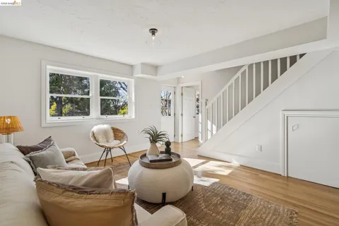 $1,650,000 | 301 El Cerrito Avenue, Piedmont, CA 94611