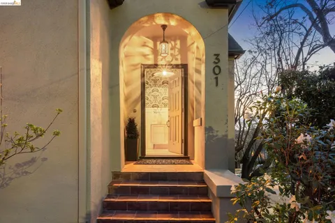 $1,650,000 | 301 El Cerrito Avenue, Piedmont, CA 94611