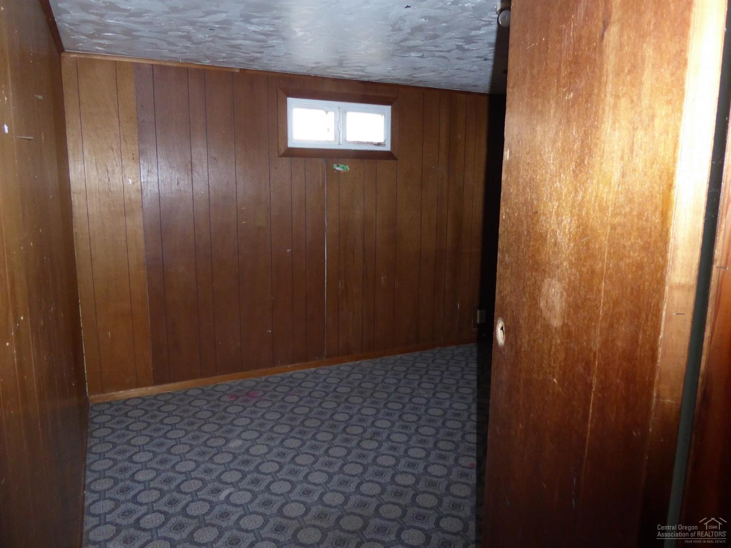992 Northeast Loucks Road Madras, OR 97741 - Photo 8 of 16 Gallery Image 8