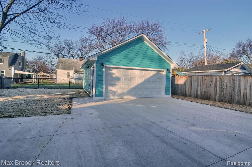 3259 Cumberland Road Berkley, MI 48072 - Photo 28 of 30