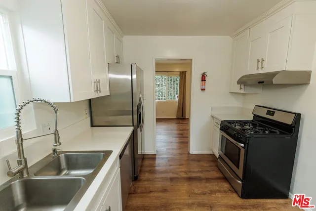 $6,200 | Brooks Avenue, Venice, CA 90291