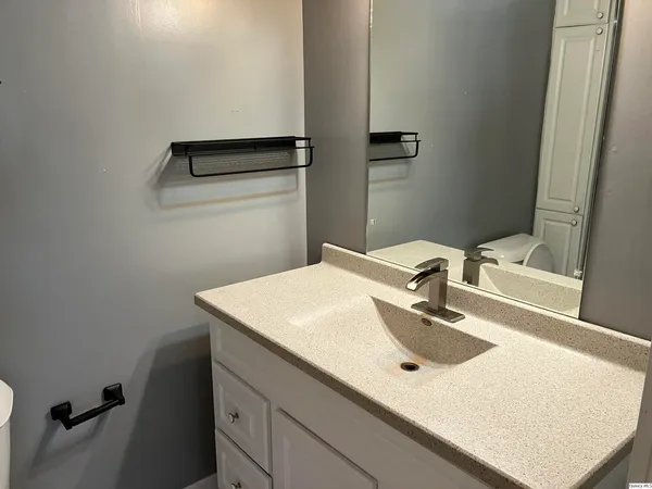 $159,500 | 2611 Chestnut Street, Quincy, IL 62301