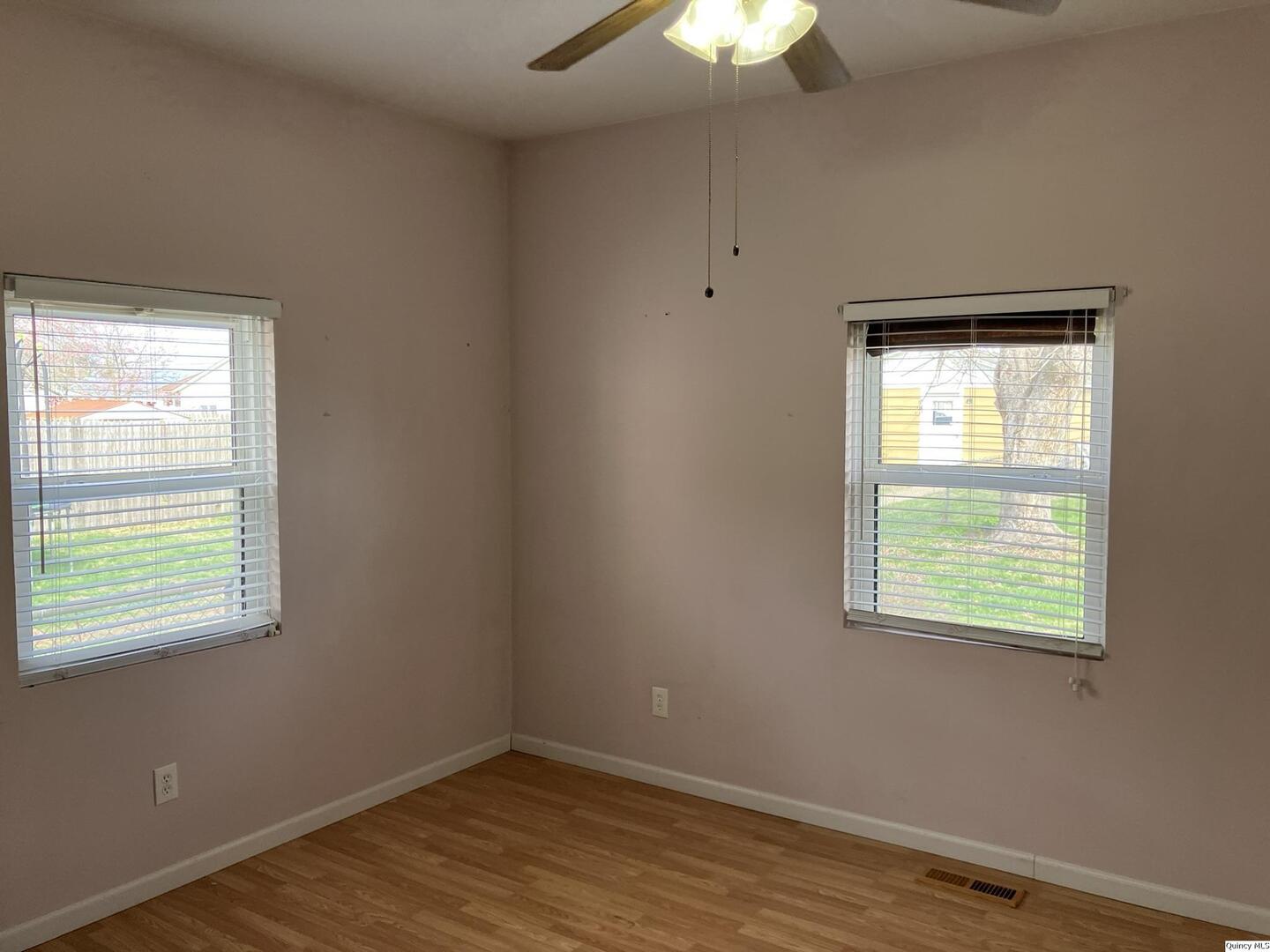 2611 Chestnut Street Quincy, IL 62301 - Photo 15 of 22