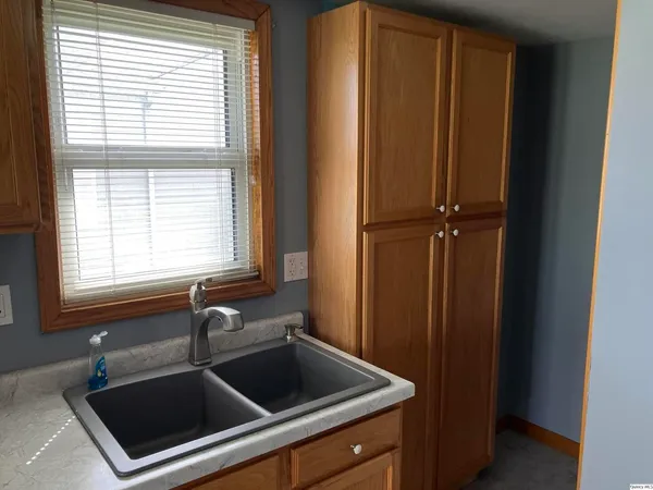 $159,500 | 2611 Chestnut Street, Quincy, IL 62301