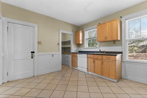 $949,000 | 141 4th Street, Medford, MA 02155