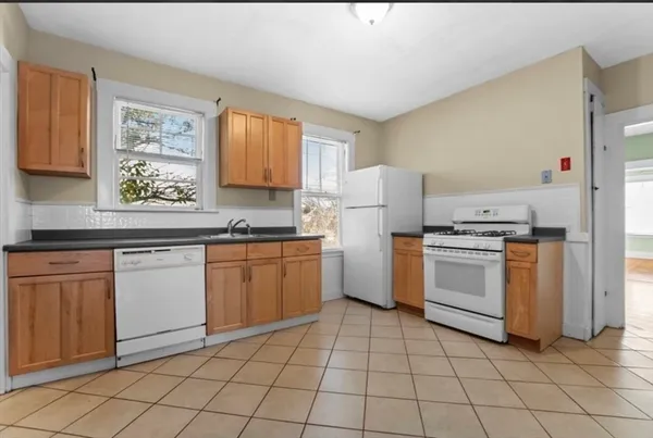 $949,000 | 141 4th Street, Medford, MA 02155