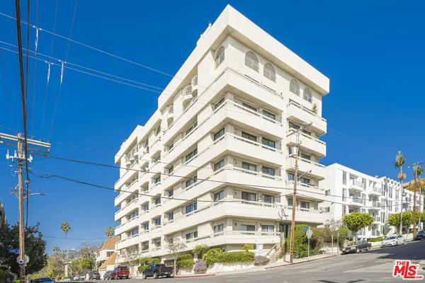 $3,990 | 1601 North Fuller Avenue, Unit 303, Los Angeles, CA 90046