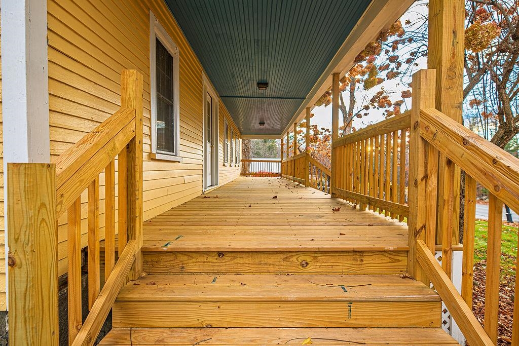 17 Waumbeck Road Wolfeboro, NH 03894 - Photo 5 of 58