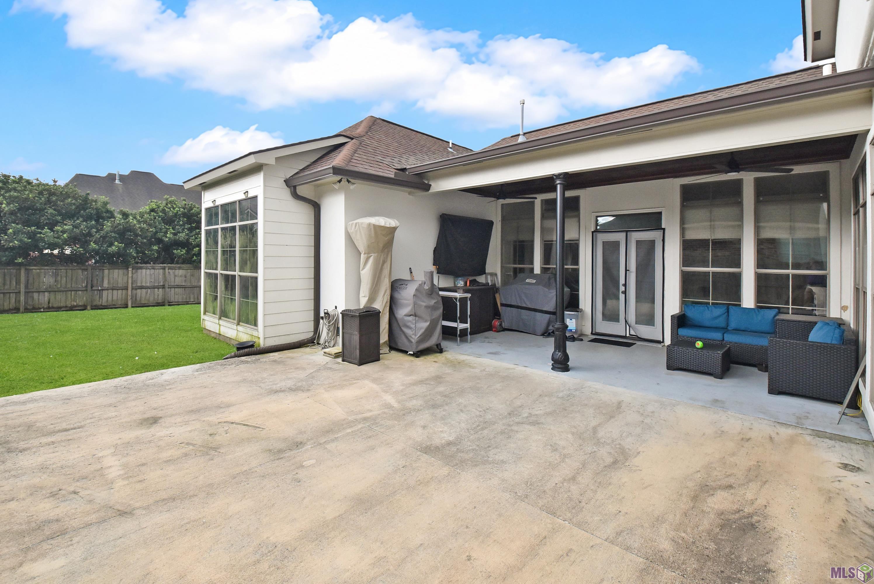 8925 Foxgate Drive Baton Rouge, LA 70809 - Photo 20 of 25