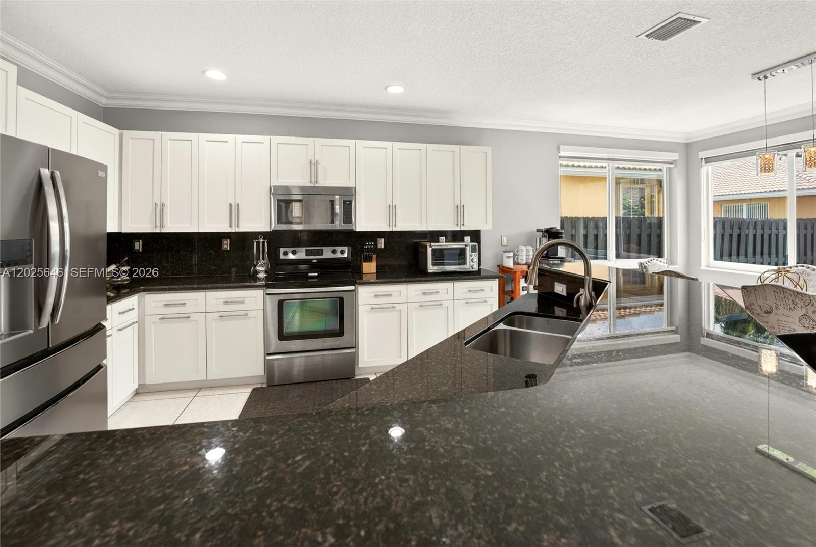 2248 Southwest 125th Avenue Miramar, FL 33027 - Photo 13 of 53