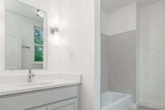 $430,000 | 6000 Washington Avenue, Unit 101, St. Louis, MO 63108