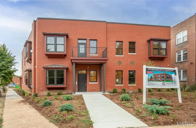 $430,000 | 6000 Washington Avenue, Unit 101, St. Louis, MO 63108