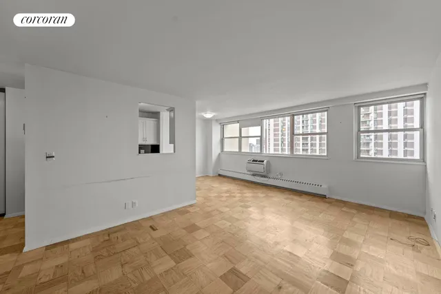 $549,000 | 75 Henry Street, Unit 18J | Brooklyn Heights